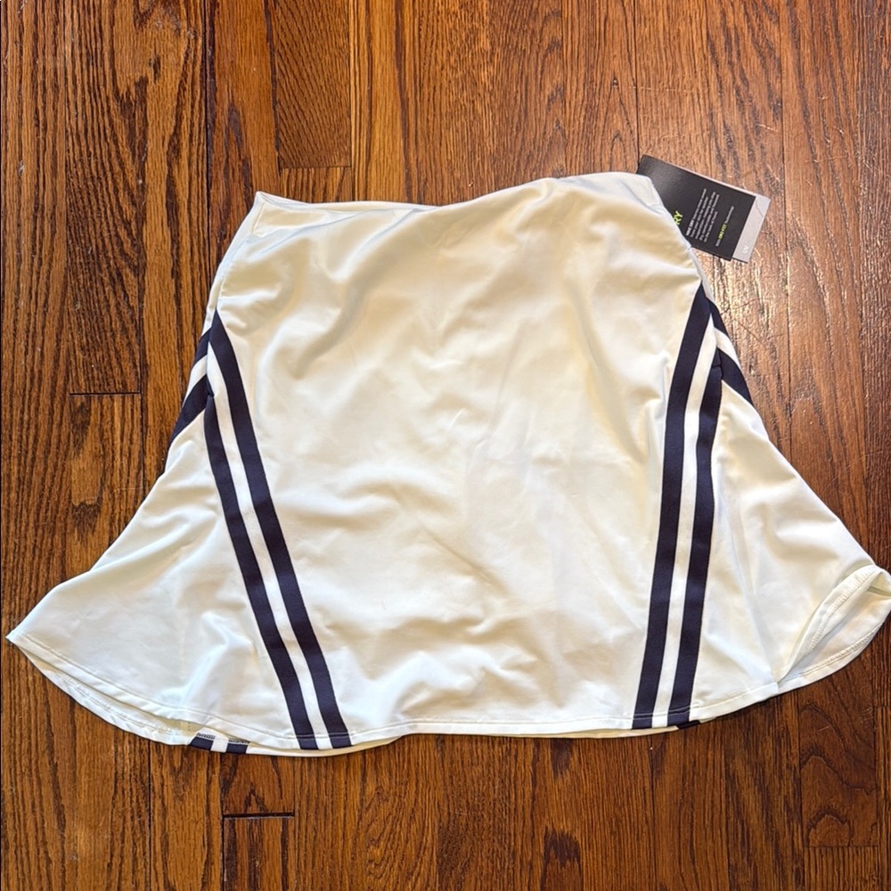 NWT Nike dri-fit women’s golf skirt skort XS